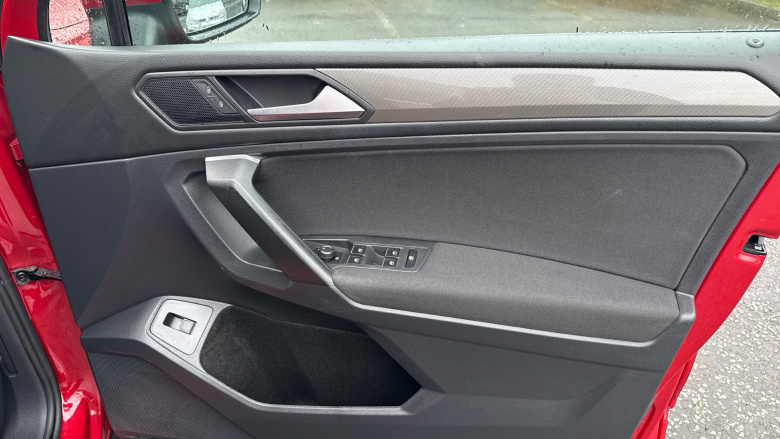 Volkswagen Tiguan Allspace 1.5 TSI Life 5dr DSG Petrol Estate